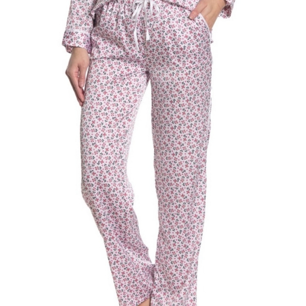 Vera Bradley Floral Hearts Silky Pajamas